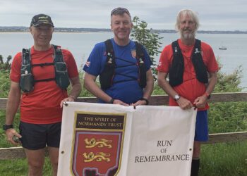 ‘Run of Remembrance’ raises £8,000 for  Normandy veterans