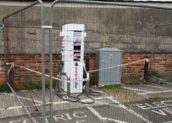 Town council ‘charged up’ over lack of electric vehicle charging points