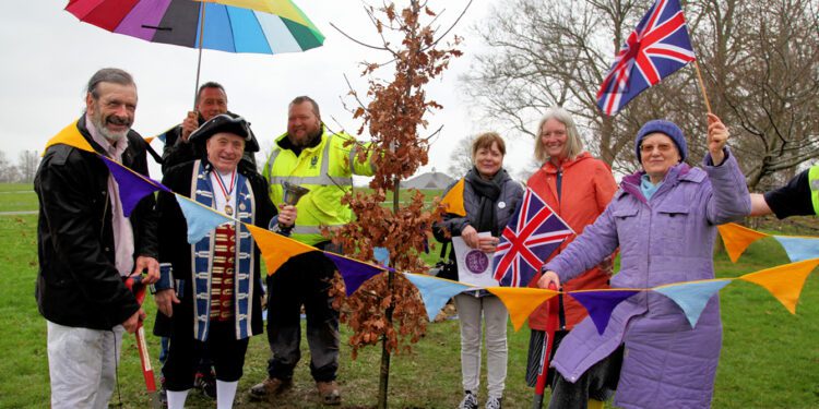 A tree fit for a Queen! Town council launches Jubilee tree planting campaign