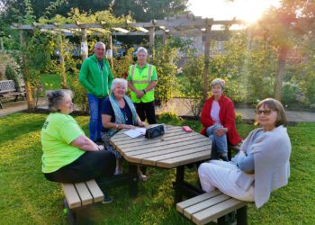 Can you help  town’s Bloomers?