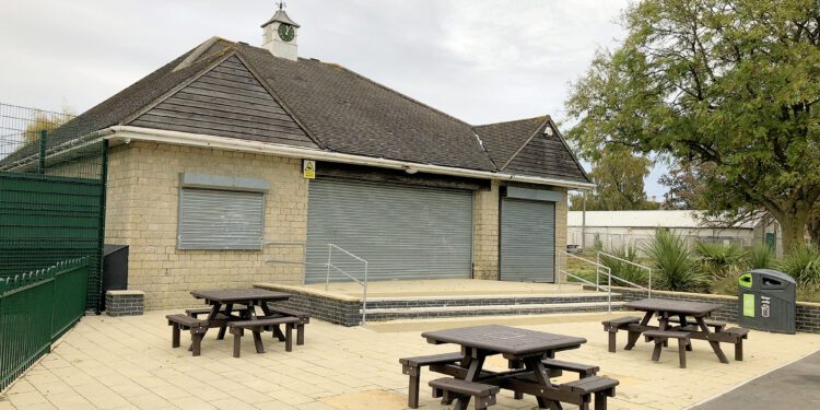Why no café in the park? ask parents