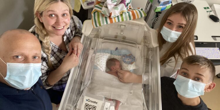 Melksham mum launches campaign for all new parents to learn CPR