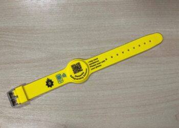Smart wristbands to help find missing people with dementia