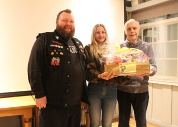 Lions spread Easter joy with raffle hampers