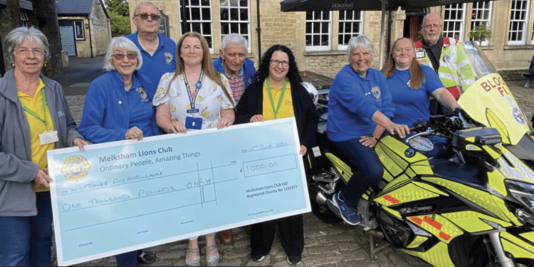 Melksham Lions donate £2,000 to local charities.