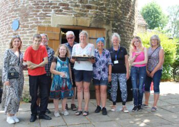 Community Larder extends opening hours