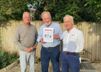 Holt men give local pub  ‘egg-cellent’ award