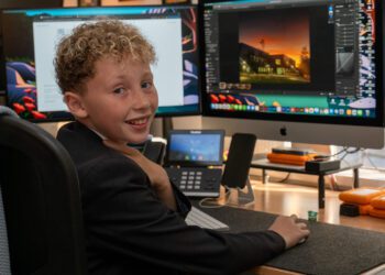 Budding photographer visits Melksham News for lesson in editing