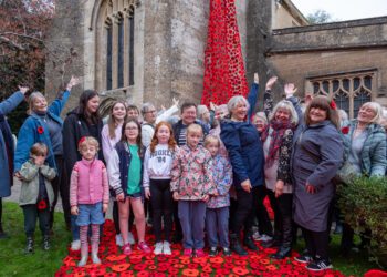 Holt’s spectacular  poppy cascade shines light on community spirit