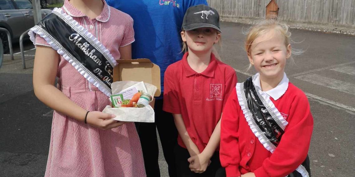 Carnival team deliver sweet treats to raise funds for this year’s procession