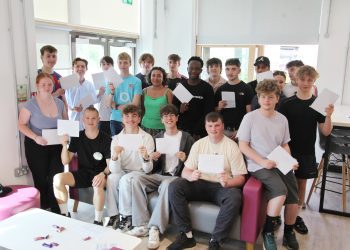 Students shine in A-level and GCSE exams at Melksham Oak