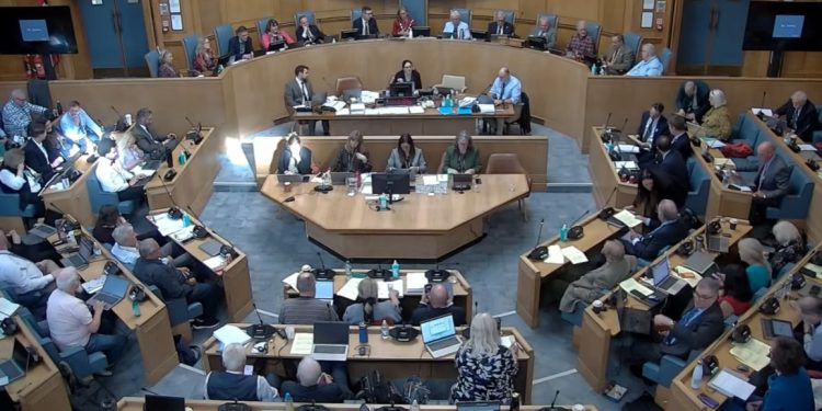 Wiltshire councillors vote to give themselves 3.2 percent pay rise