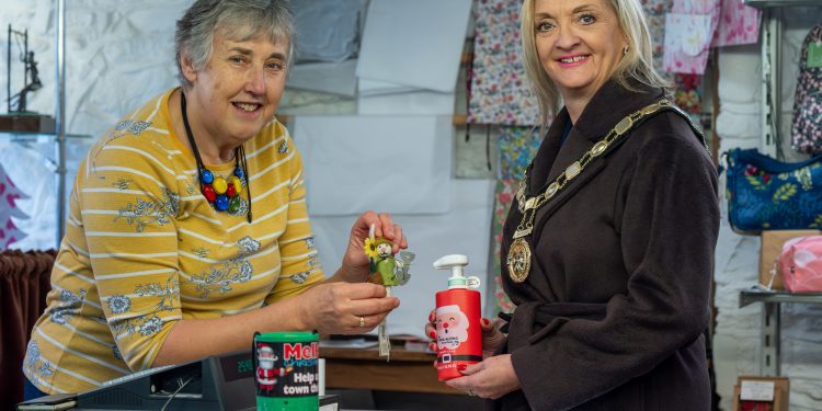 Shop local and support Melksham this Christmas