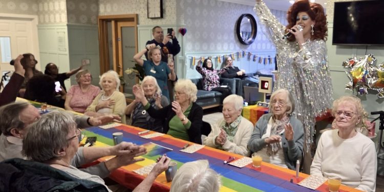 Care home residents enjoy vibrant bingo night