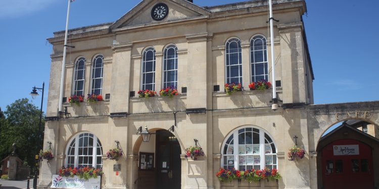 Laptop drop-off scheme launched at town hall