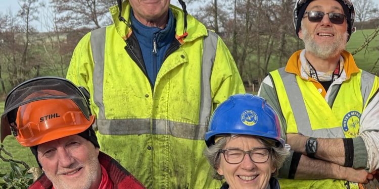 Melksham volunteer named ‘unsung hero’ for canal work