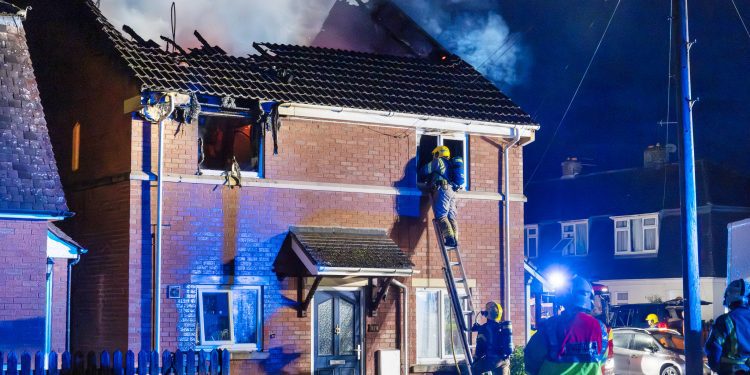 Community rally in support after Melksham flat fire