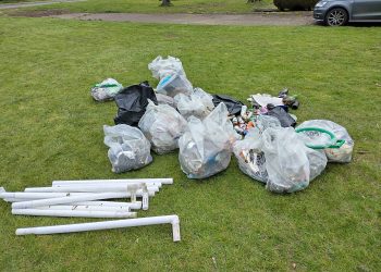 Community effort cleans up Bowerhill