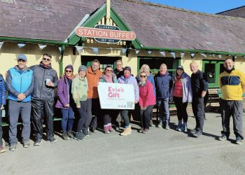 Fundraisers climb Snowdon for children’s charity