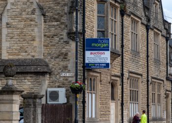 Former Lloyds Bank building up for auction