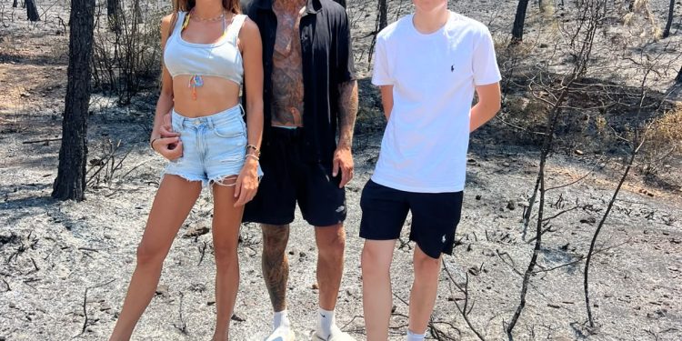 Melksham family help battle Turkey wildfire