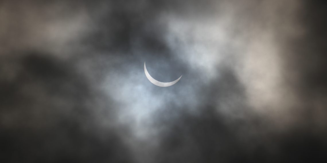 Safety warning issued over viewing solar eclipse