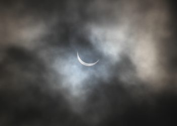 Safety warning issued over viewing solar eclipse